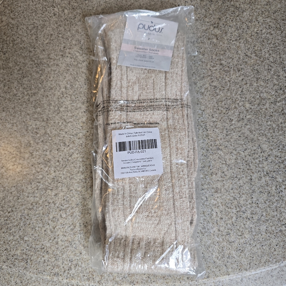 Pudus Sweater Socks